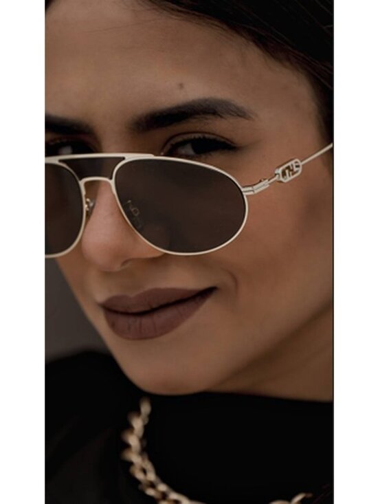 Fendi FE40072U 14C Sunglasses Light Ruthenium Aviator Frame, Silver Mirror Lense main image 11